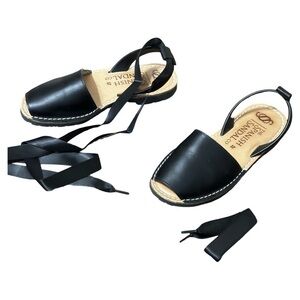 Spanish Sandal Co. black leather lace up sandals new